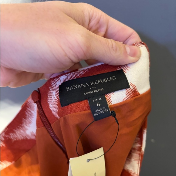 Banana Republic Linen Blend Tulip Midi Skirt Size 6P - Picture 6 of 7